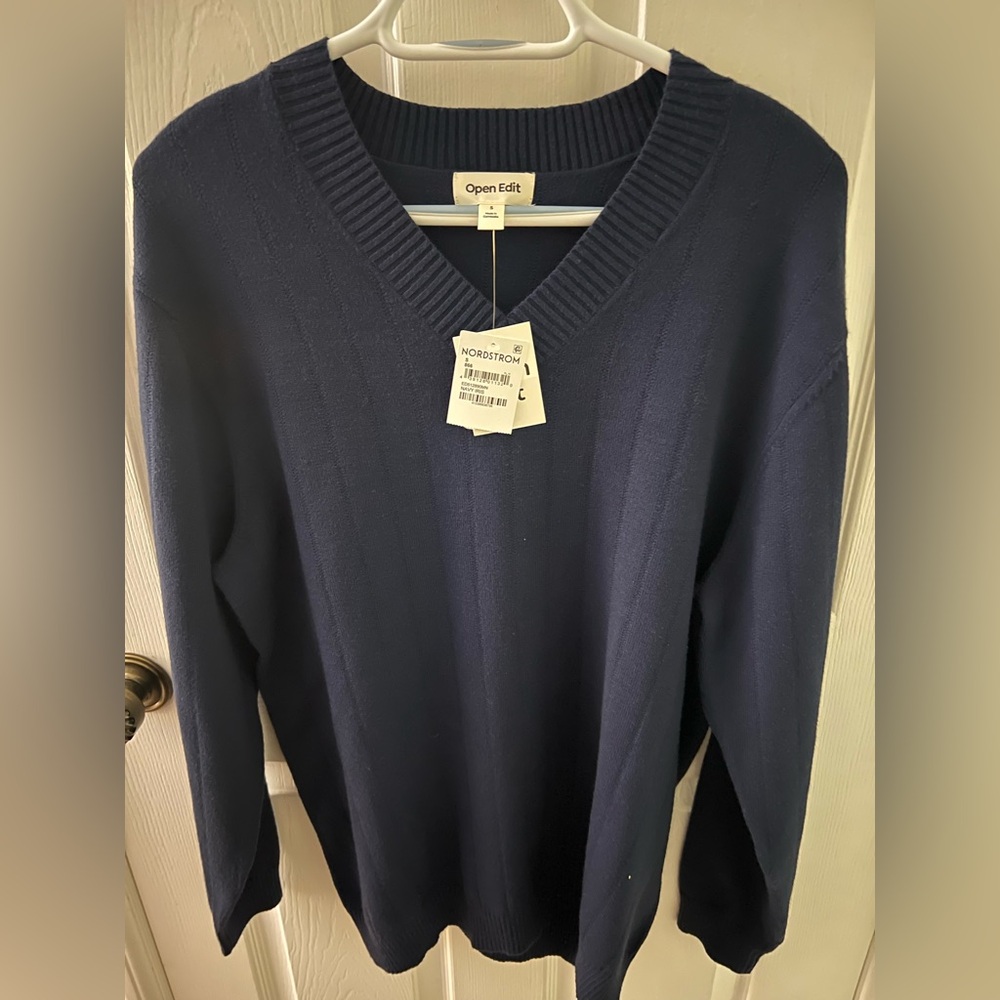 NWT Men's V-Neck Sweater Open Edit Navy, Size Small